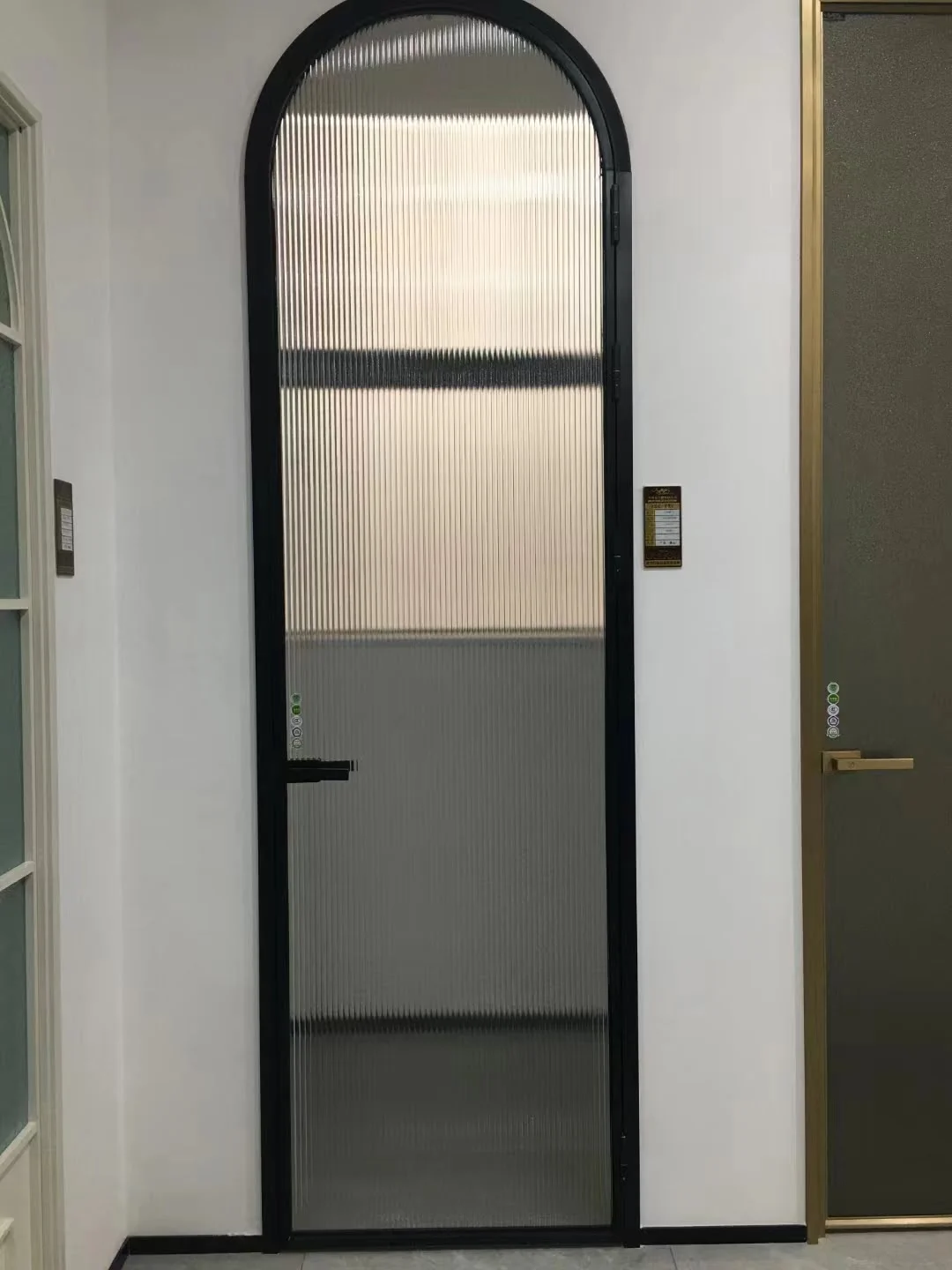 Aluminium Alloy Glass Doors wholesale price from leading interiordoorsupplier.com in China